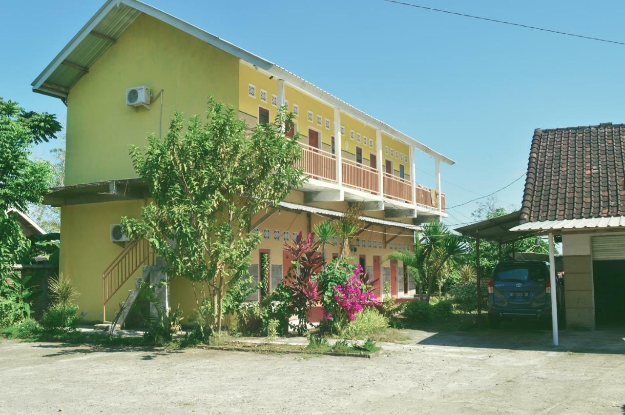 Alan'S Homestay Kuripan  Buitenkant foto